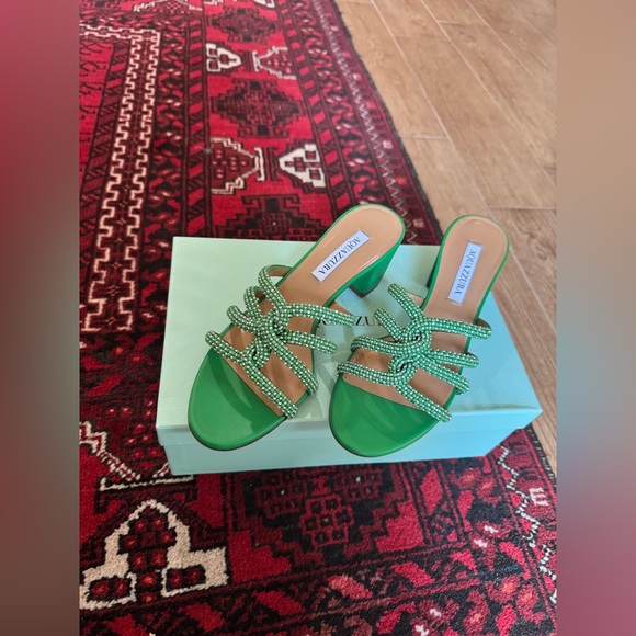 NEW NIB Aquazzura Moondust Crystal Embellished Leather Flat Sandals - Picture 2 of 7